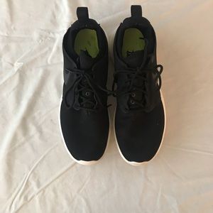 Nike Black Juvenate sneakers